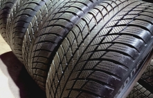 Bridgestone Blizzak LM-001 97H