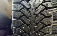 Nokian Hakkapeliitta 4 82T