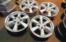 Hyundai, Jeep, KIA, Mazda, Citroen, Peugeot, Renault, Opel, Dacia, Ford, Honda, Toyota, Lexus, KIA, Mitsubishi, Nissan, Suzuki u.c lietie diski 